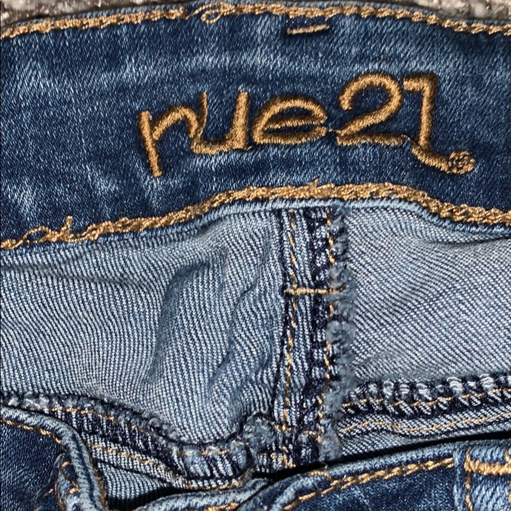 Jeans - Picture 2 of 3